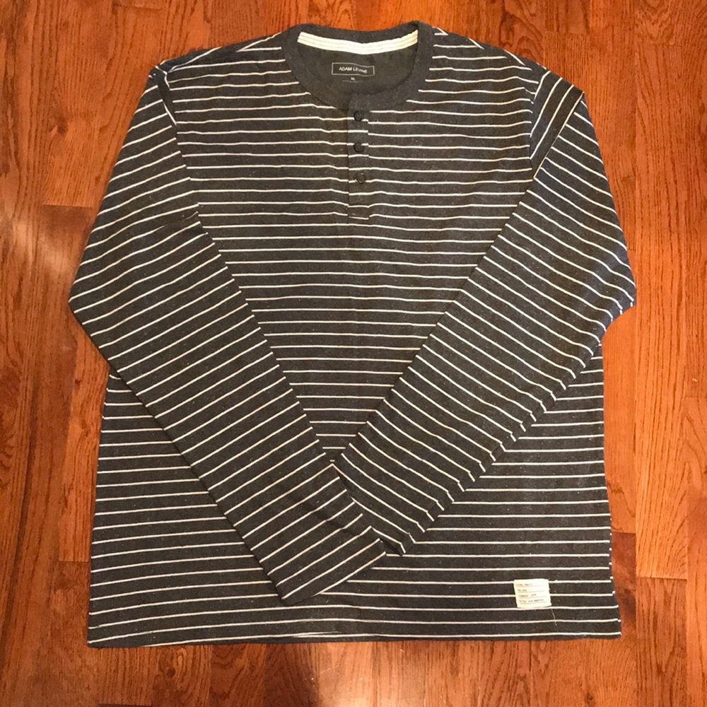 Adam Levine shirt